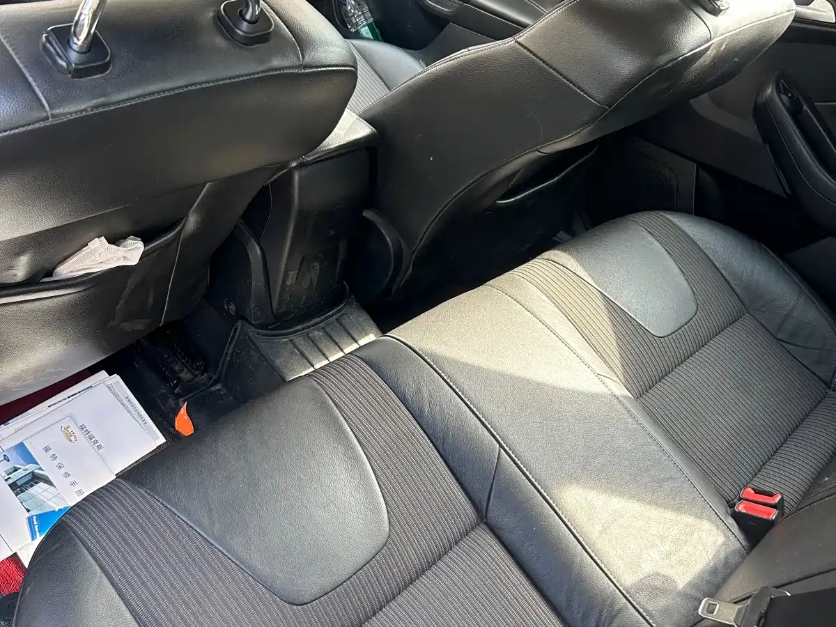 Фото 3 - Ford Focus