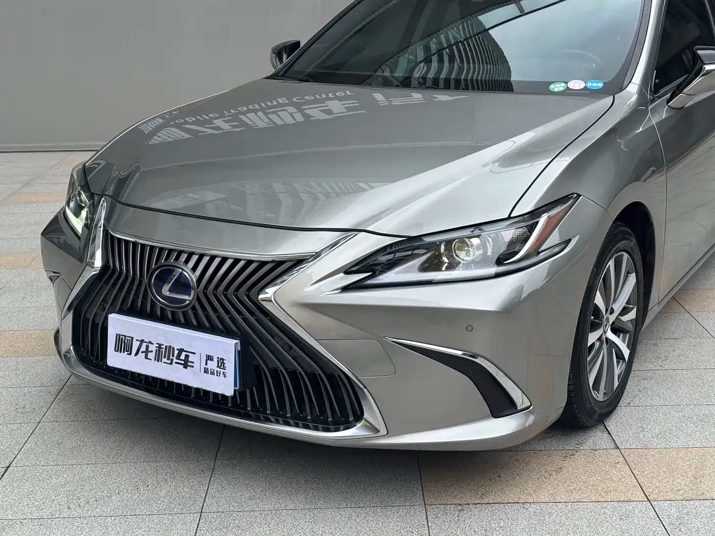Lexus ES 2020 Model 300h Excellence Edition фото 2