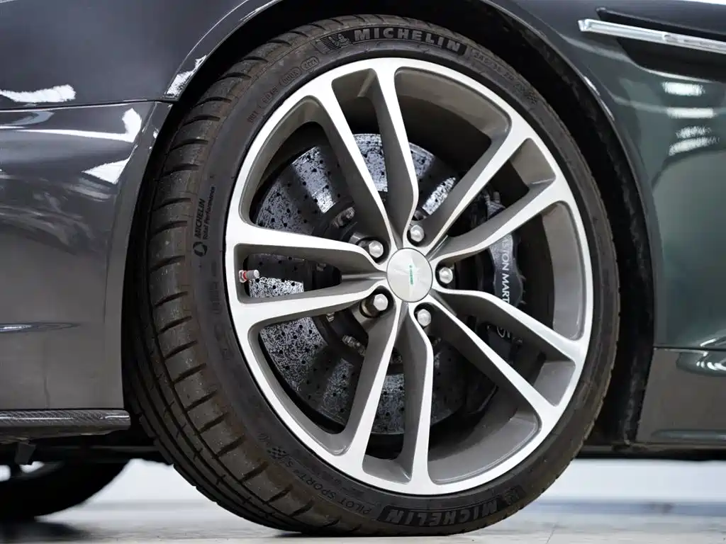 Aston Martin DBS 2010 2009 6.0 Touchtronic Coupe