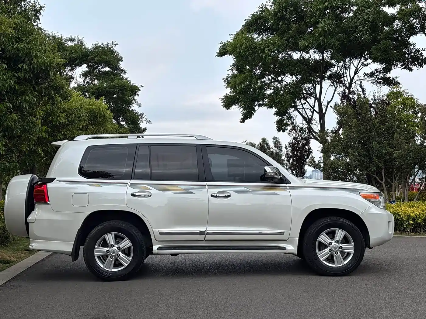 Toyota Land Cruiser (Import) 2015 2015 4.0L V6 Middle East Limited Edition
