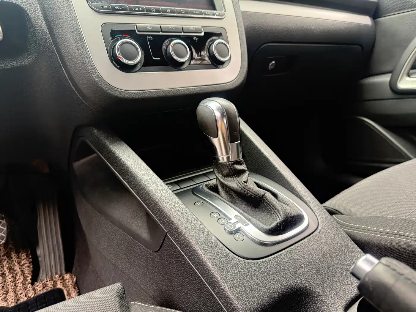 Volkswagen Scirocco 2013 1.4TSI GTS фото 17