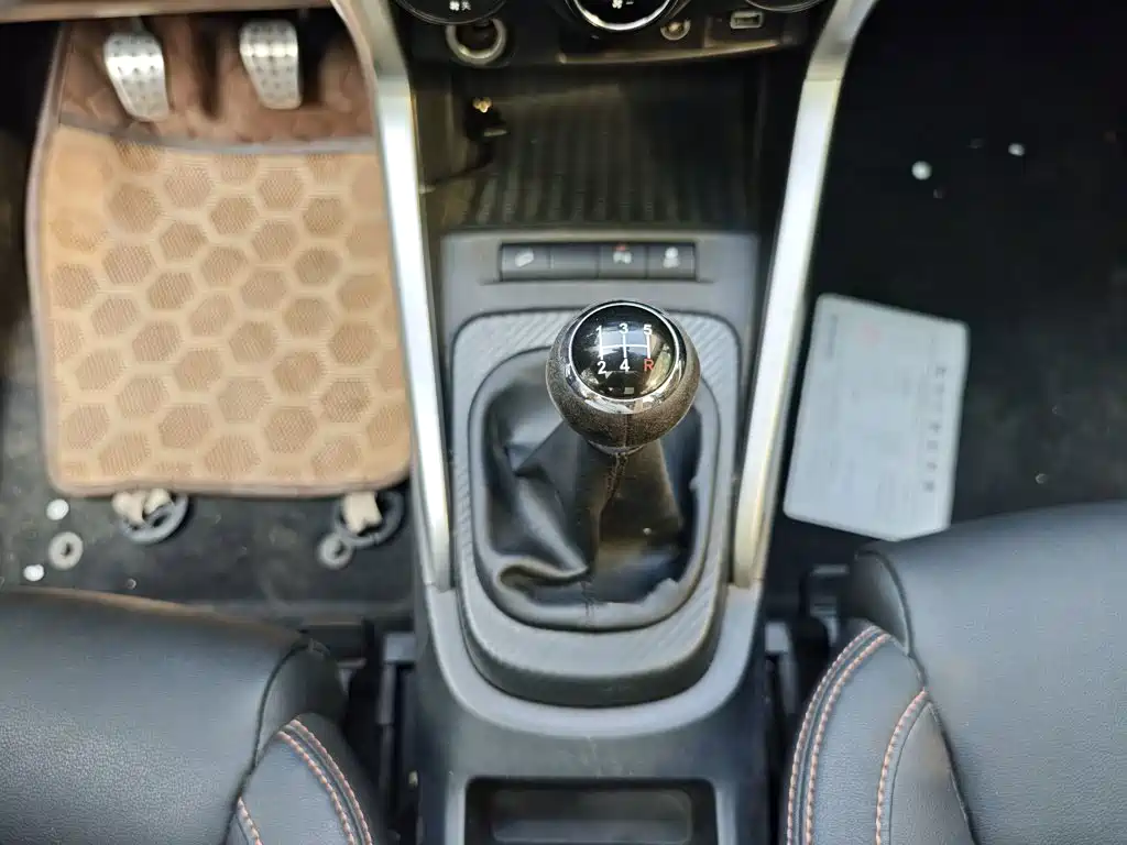 BYD Yuan 2018 2017 1.5L Manual Panoramic Sunroof