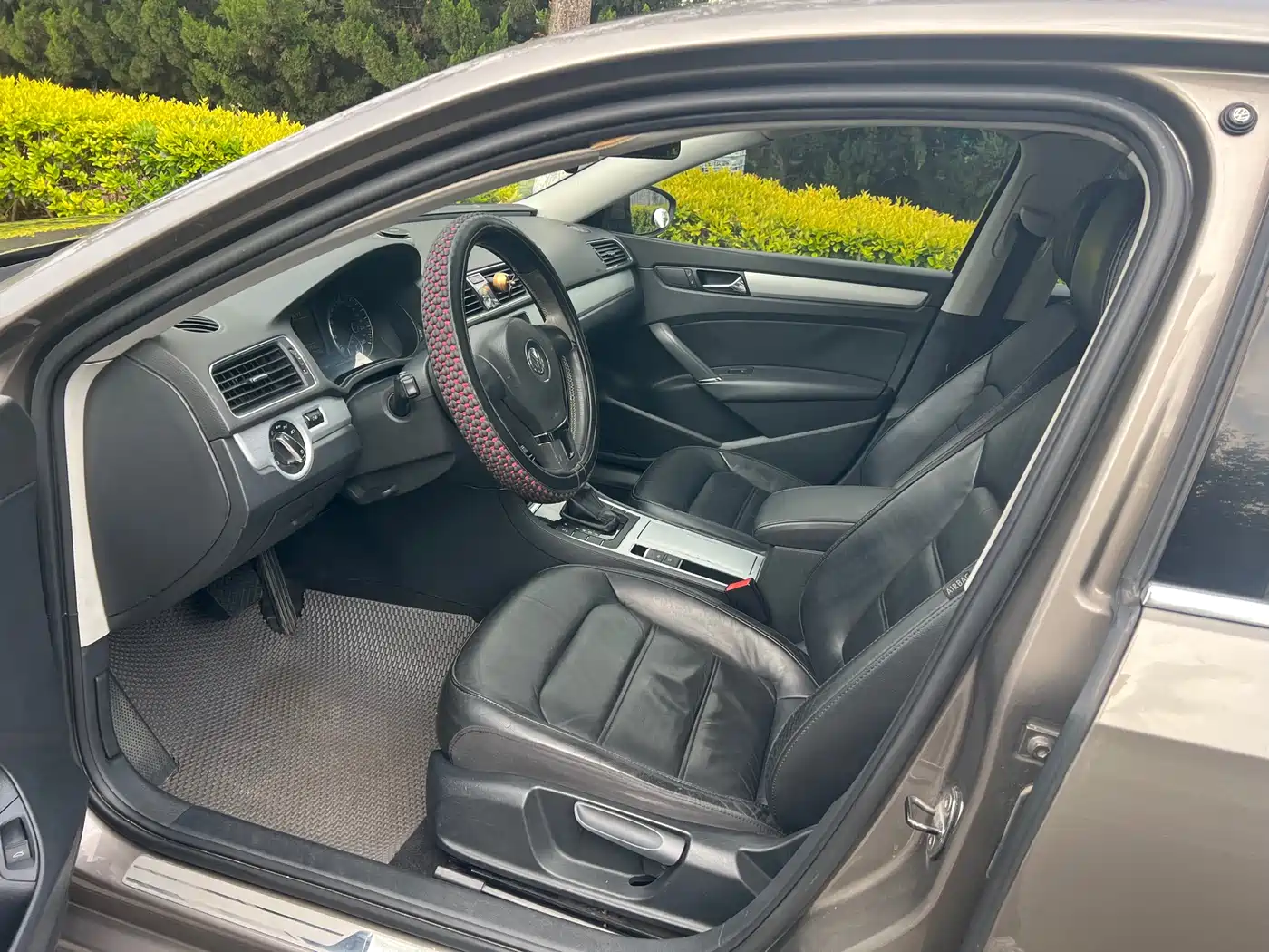 Volkswagen Passat 2011 1.8TSI DSG Honor Edition фото 7