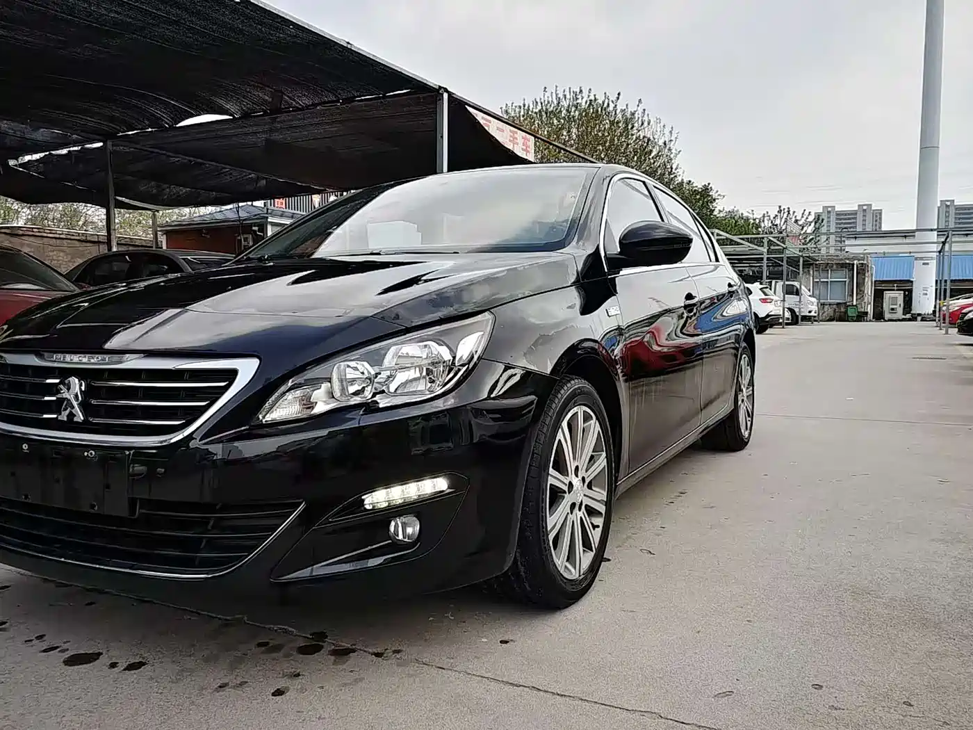 Peugeot 408 2016 1.6T Automatic Luxury Edition фото 18