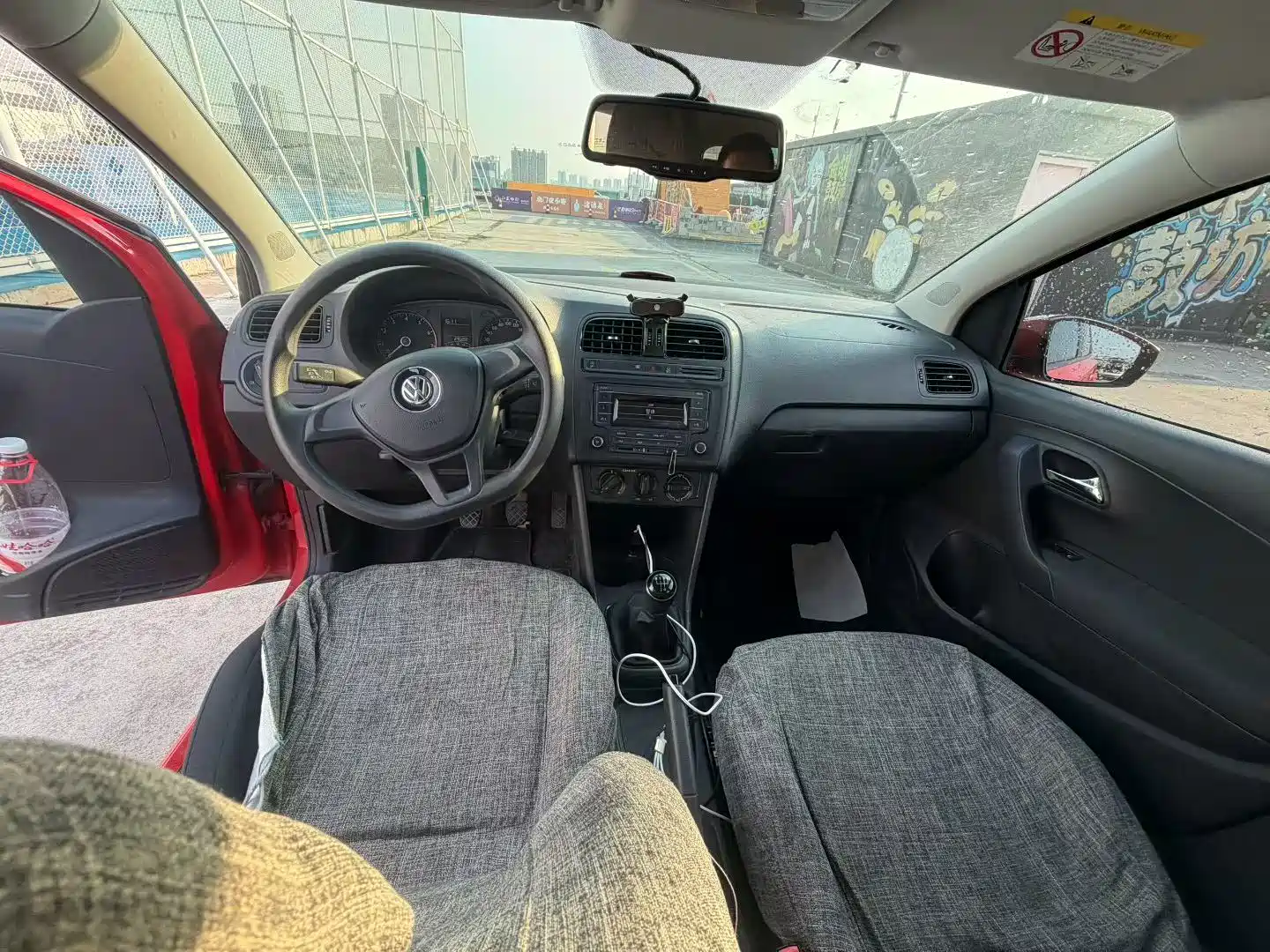 Photo 9 - Volkswagen Polo