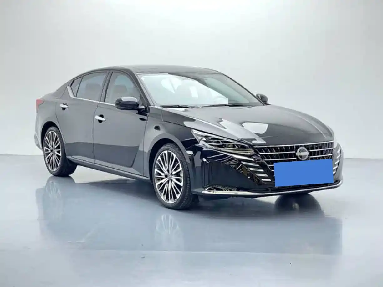 NISSAN TEANA