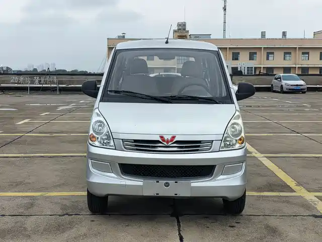Wuling Rongguang S 1.2L, Стандарт, кондиционер, 5 мест, LSI