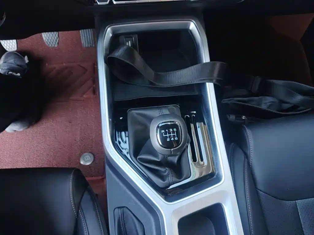 Wuling Motors Wuling Jiachen 2025 2022 1.5L Manual Free Comfort