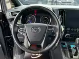 Фото 10 - Toyota Vellfire