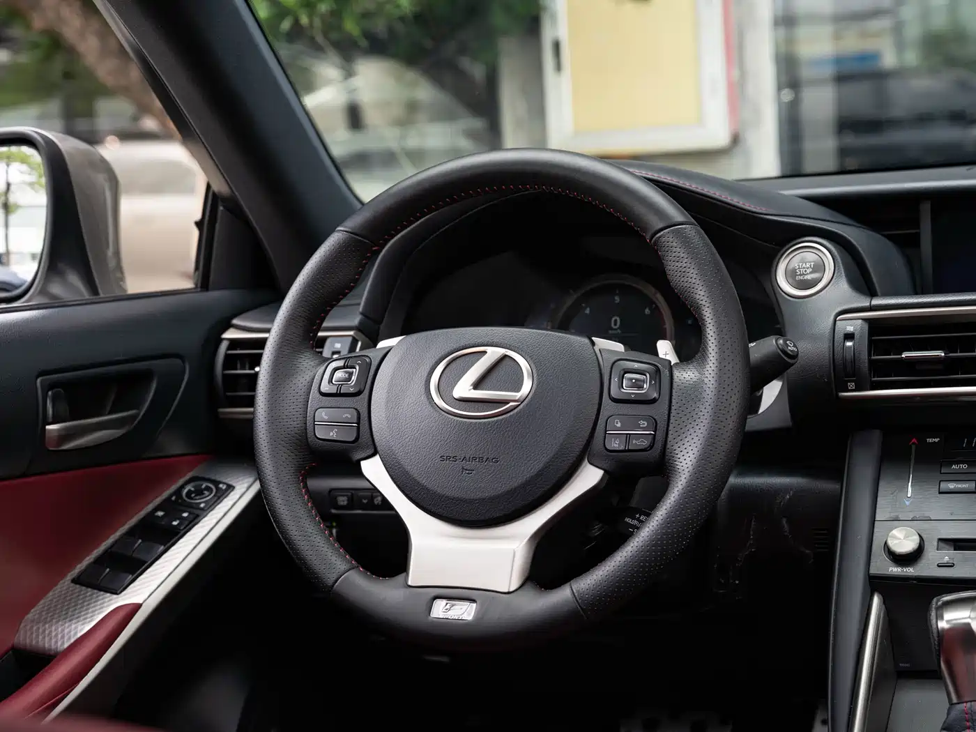 Lexus IS 2017 300 F SPORT фото 14
