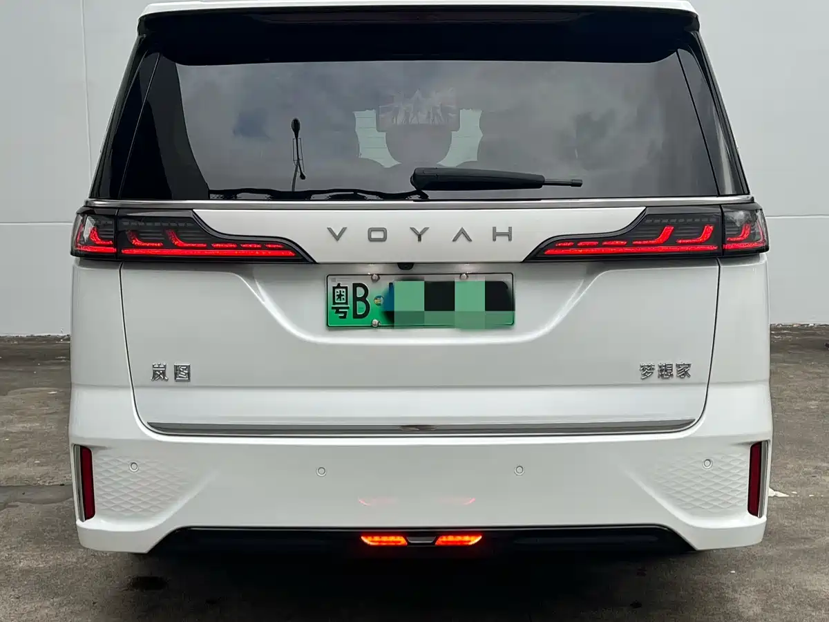 Voyah Auto Voyah Dreamer 2022 Low-carbon Dream+Smart Package фото 16