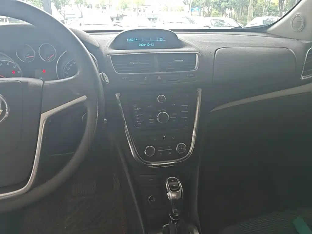Фото 13 - Buick Encore