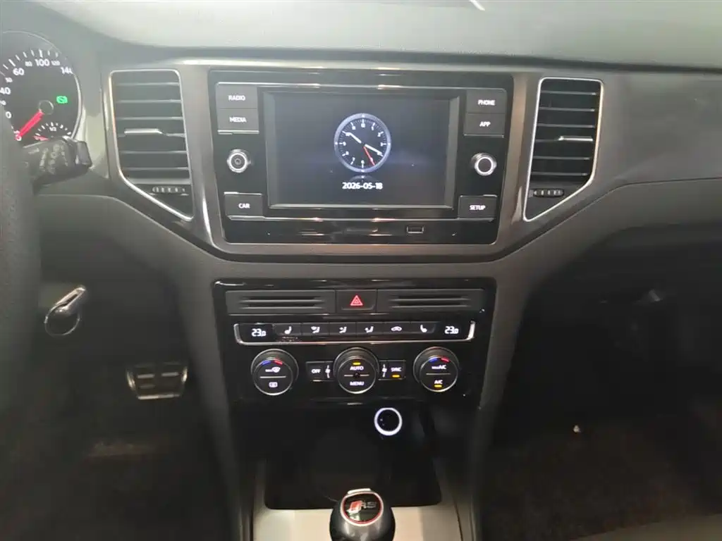 Volkswagen Golf Sportsvan 2016 1.6L Automatic Comfort фото 13