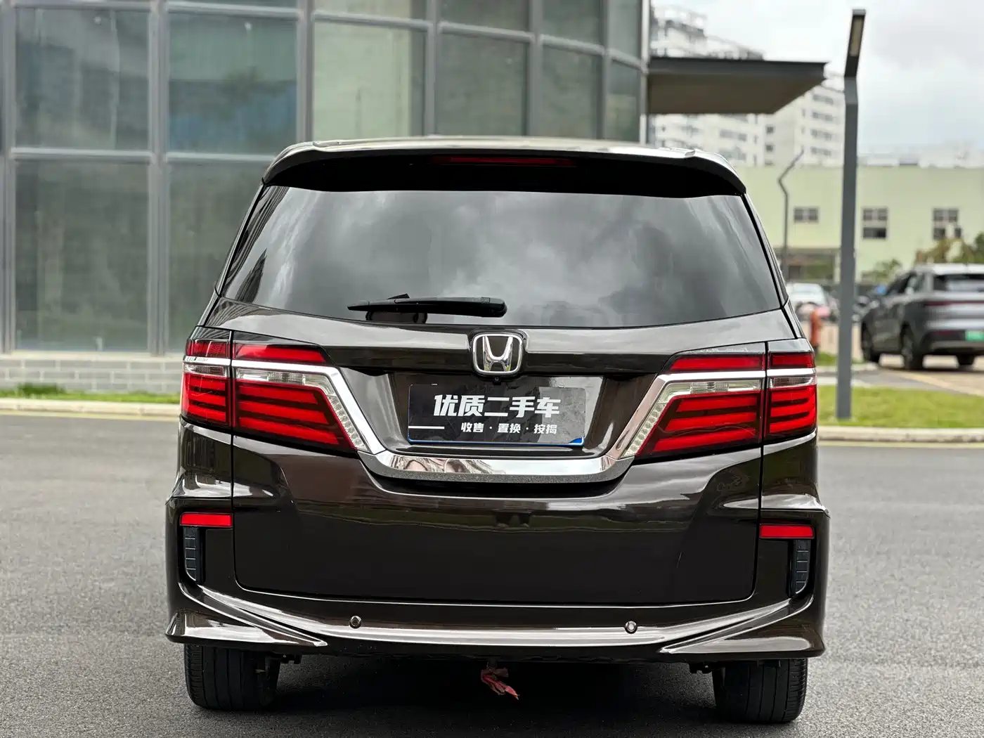 Honda Elysion 2016 2.4L Ultimate Edition фото 8