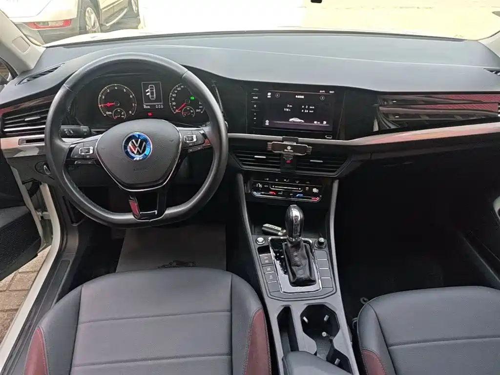 Volkswagen Bora 2021 1.5L Automatic Elite Smart Edition фото 10