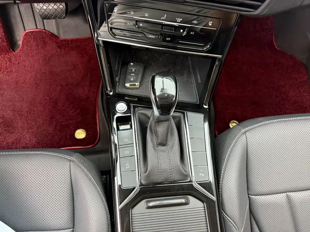 Volkswagen Passat 2025 2025 Outstanding 380TSI Dragon Soaring Edition