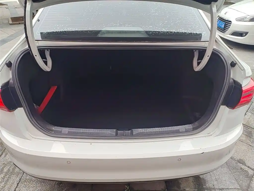 Volkswagen Bora 2021 1.5L Automatic Elite Smart Edition фото 19