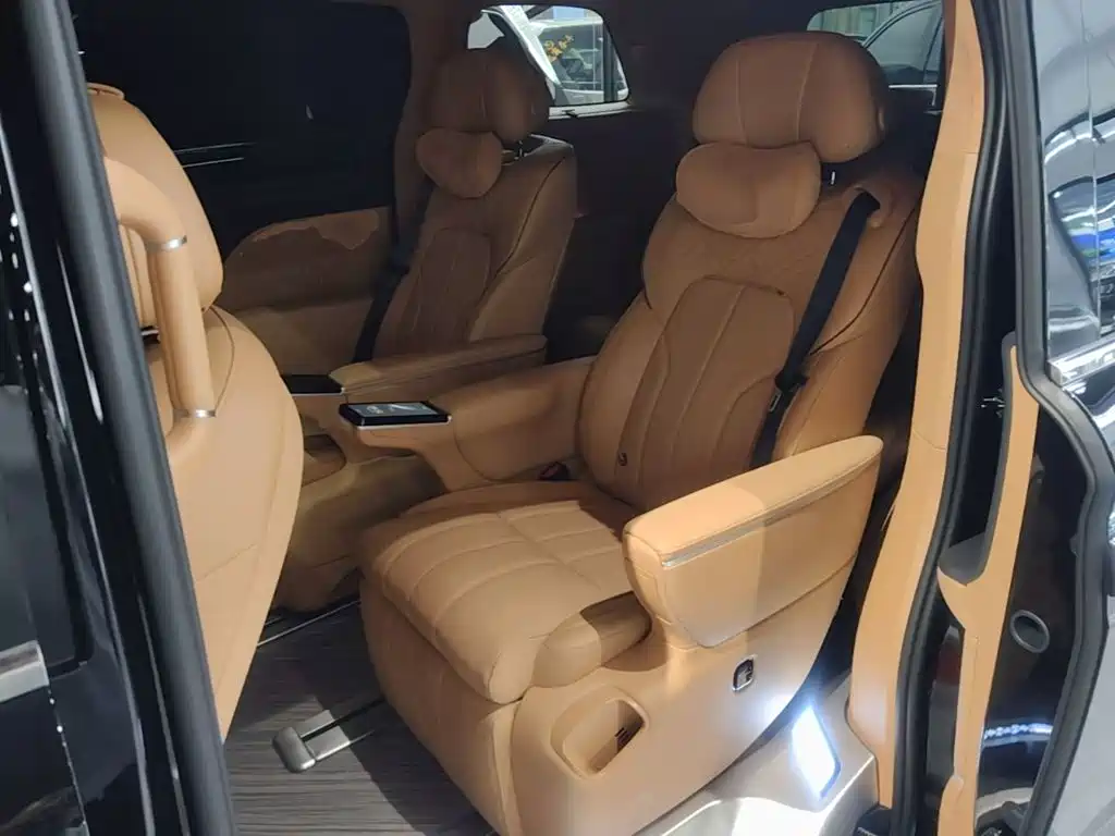 Voyah Auto Voyah Dreamer 2026 2025 Model PHEV Basic Version