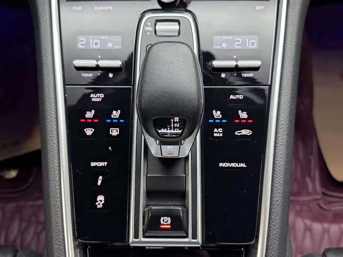 Porsche Panamera 2019 Panamera 4 Executive Long Wheelbase 2.9T фото 16