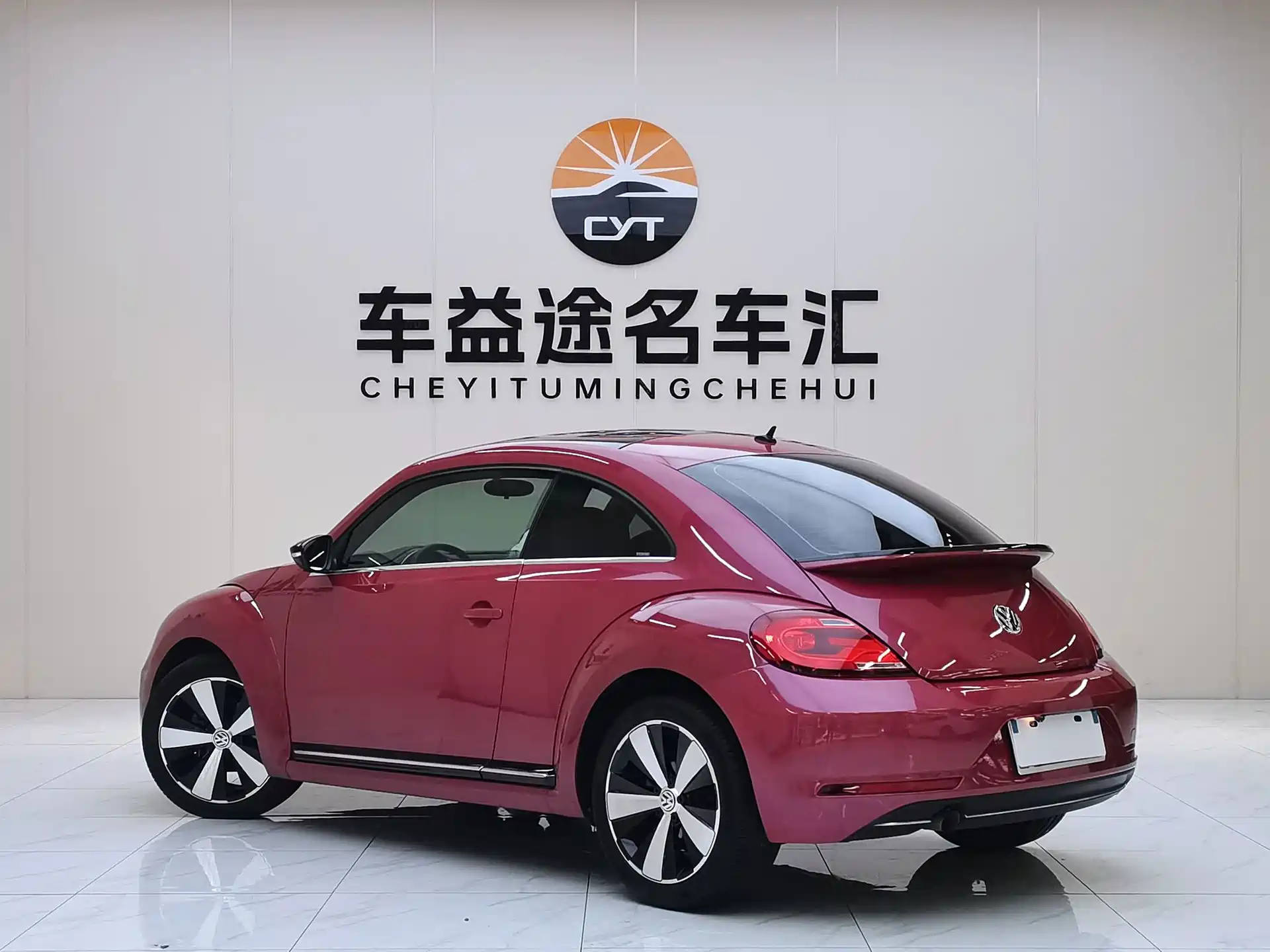 Фото 4 - Volkswagen Beetle