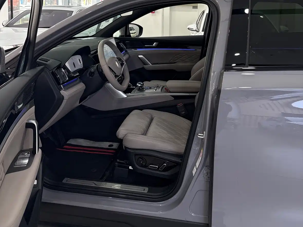 BYD Tang New Energy 2025 Smart Driving Edition DM-i 115KM Flagship фото 9