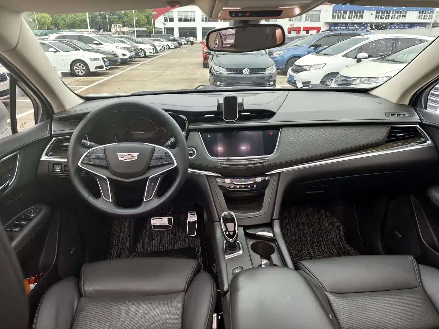 Фото 7 - Cadillac XT5