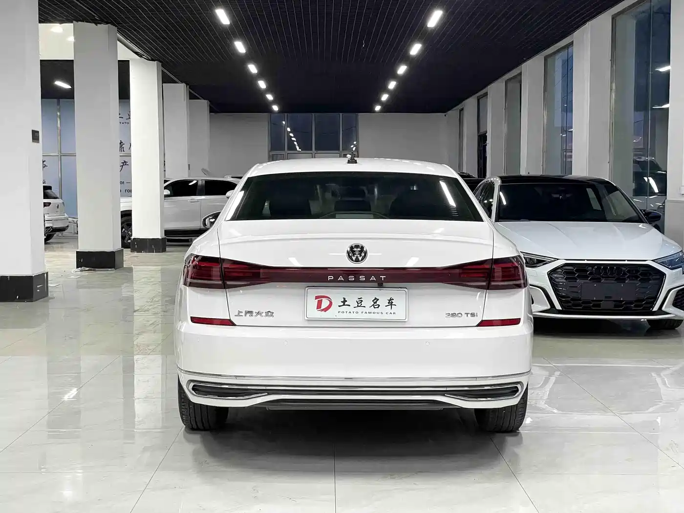 Volkswagen Passat 2023 Facelift 280TSI Business Edition фото 5