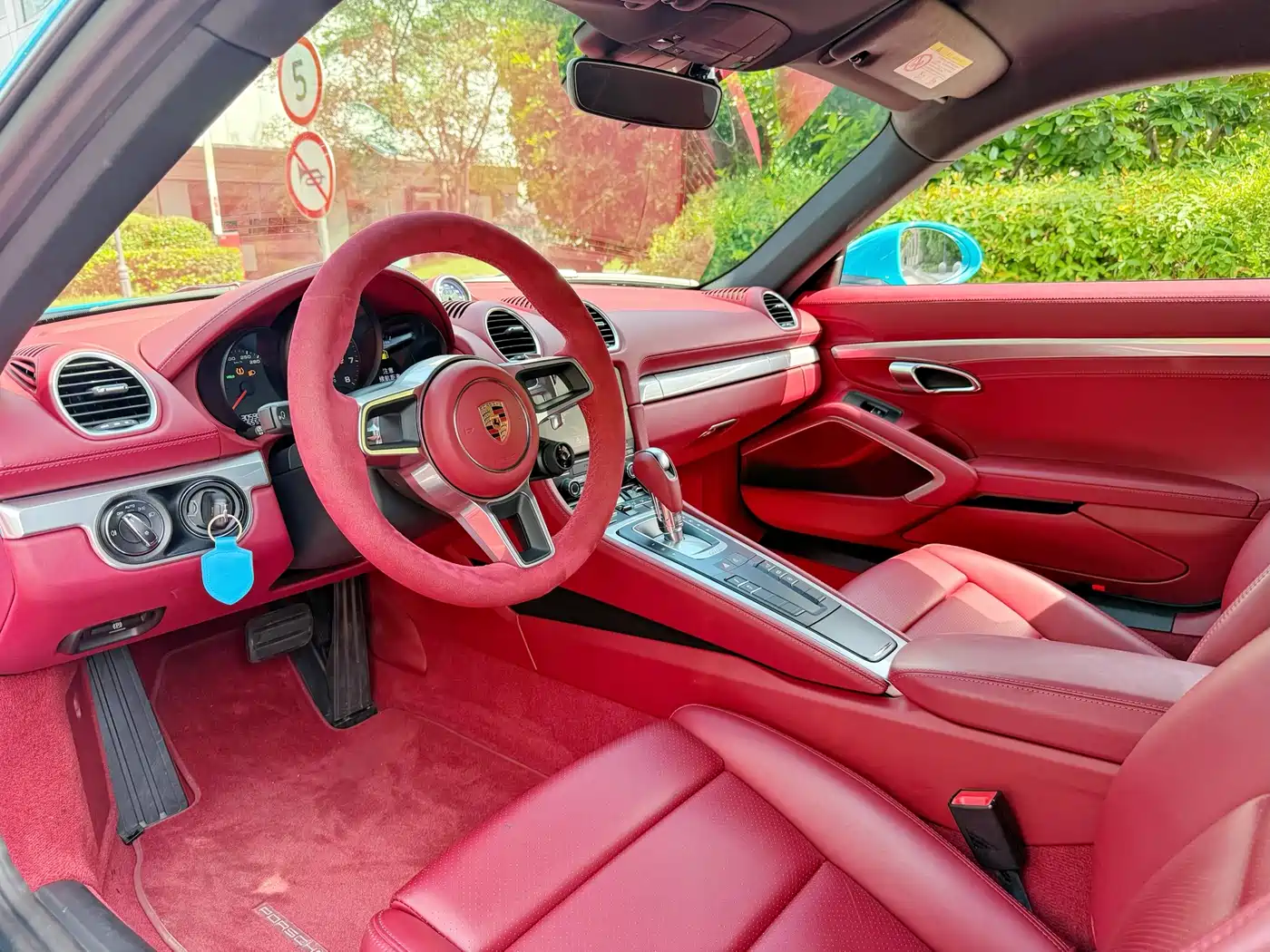 Porsche 718 2018 Cayman 2.0T фото 6