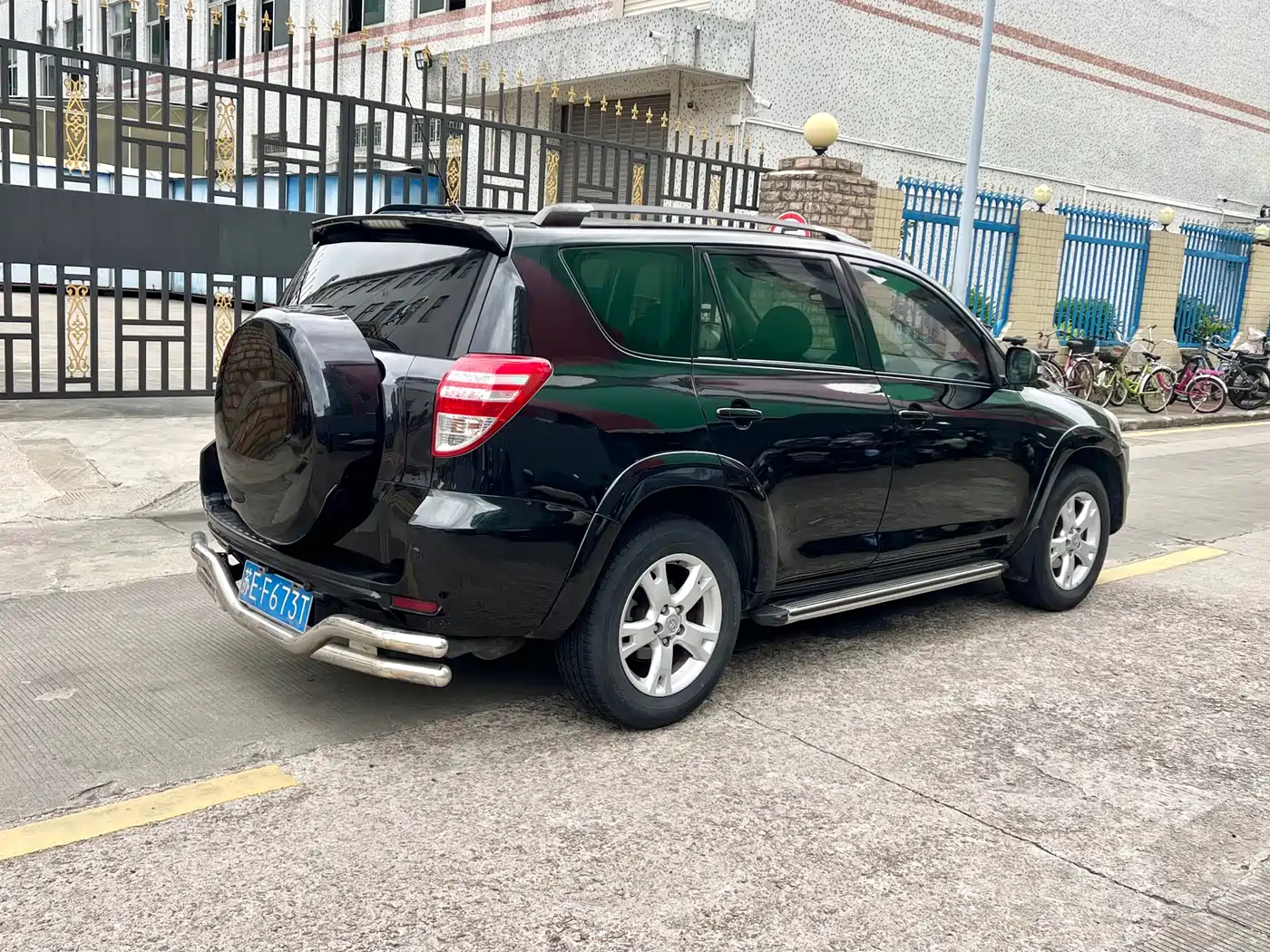 Toyota RAV4 Rongfang 2011 2.4L Automatic 4WD Ultimate Navigation Edition фото 13
