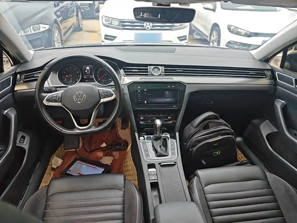 Volkswagen Magotan 2020 330TSI DSG Leading фото 10