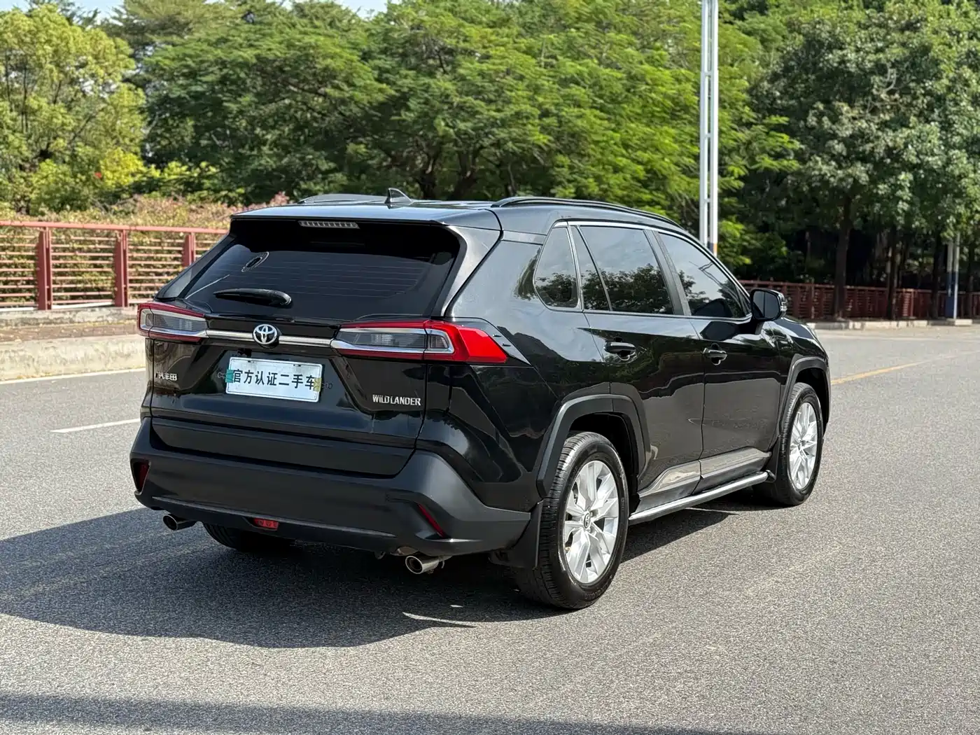 Toyota Wildlander 2022 2.0L CVT FWD Leading Edition фото 14