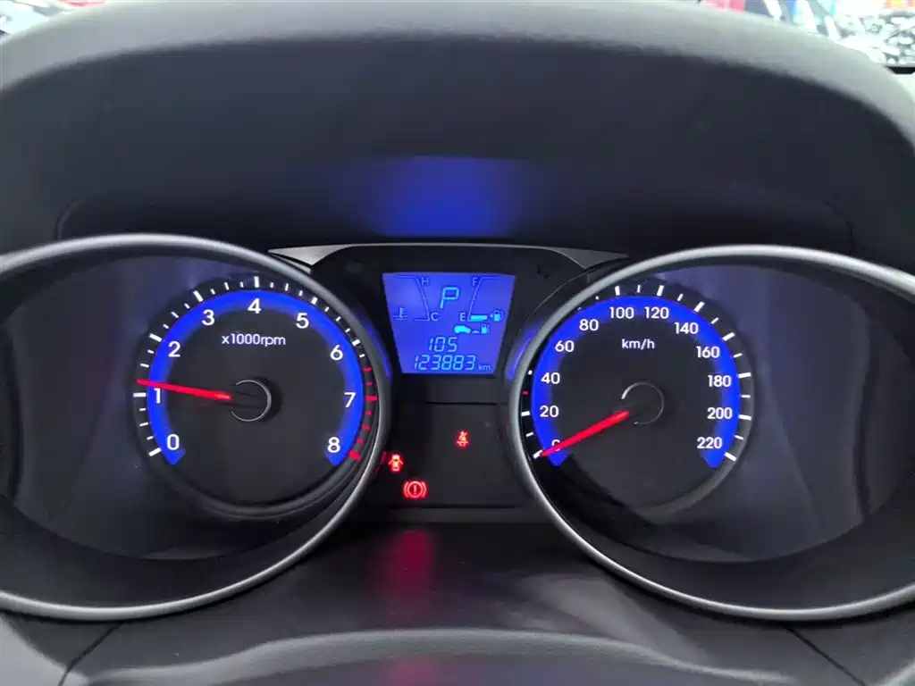 Hyundai Beijing Hyundai ix35 2015 2.0L Automatic 2WD Comfort China V фото 12