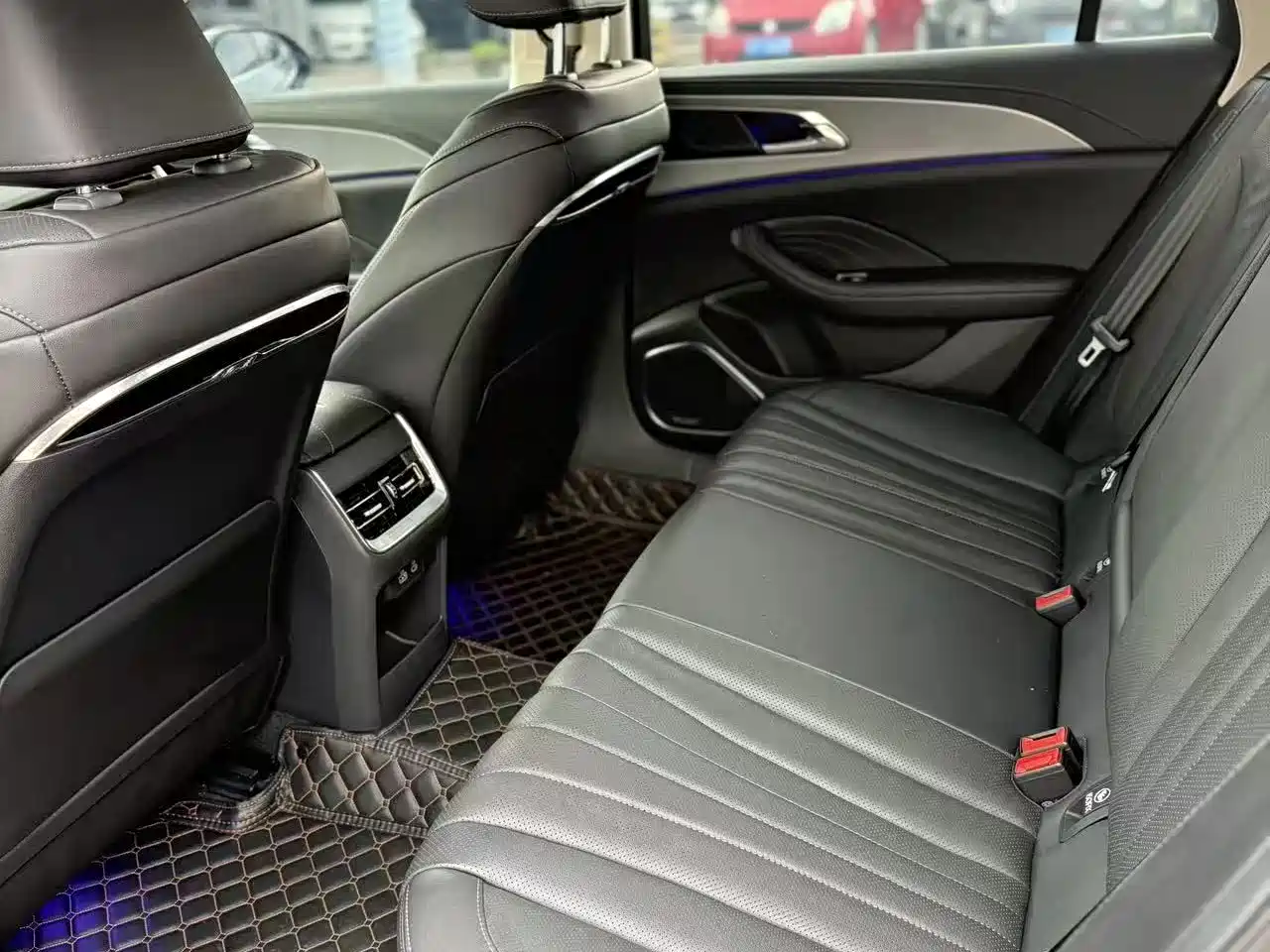 Hongqi H5 2023 2.0T Auto Smart Connect Flag Comfort фото 8