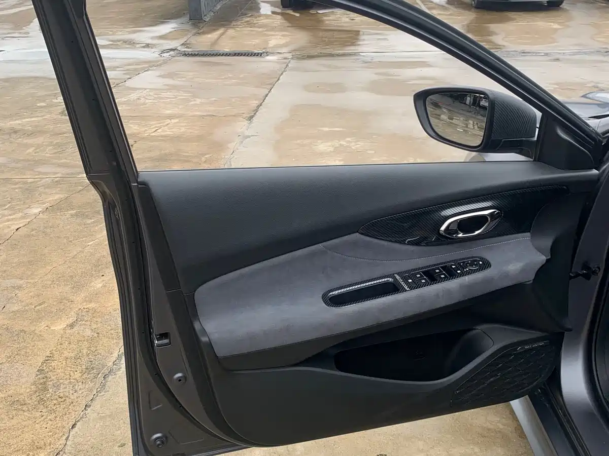 GAC Trumpchi Trumpchi Emkoo 2023 400T Automatic R PRO фото 5