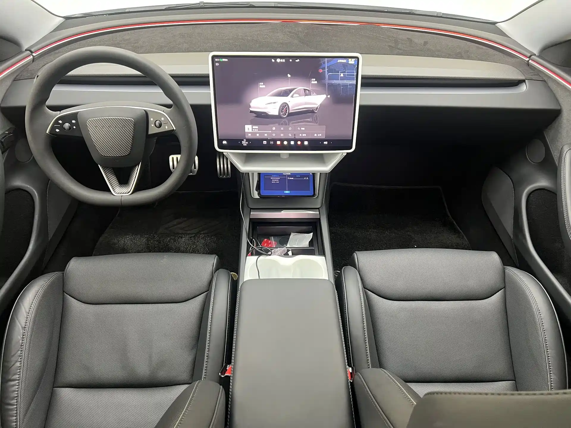 Фото 10 - Tesla Model 3