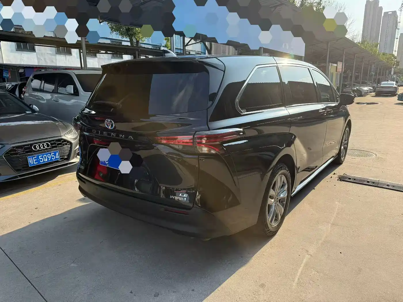 Toyota Sienna 2023 2.5L Hybrid Comfort Edition фото 7