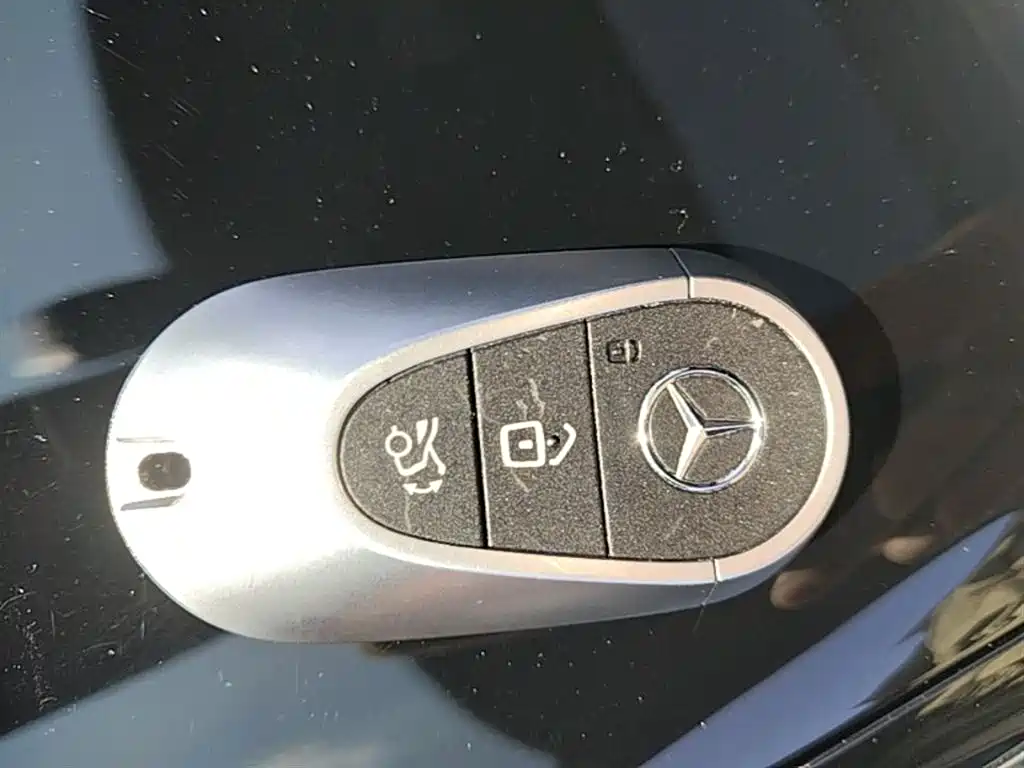 Mercedes-Benz C-Class 2023 Facelift C 260 L Sport Edition фото 9