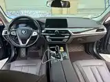 Photo 8 - BMW 5 Series