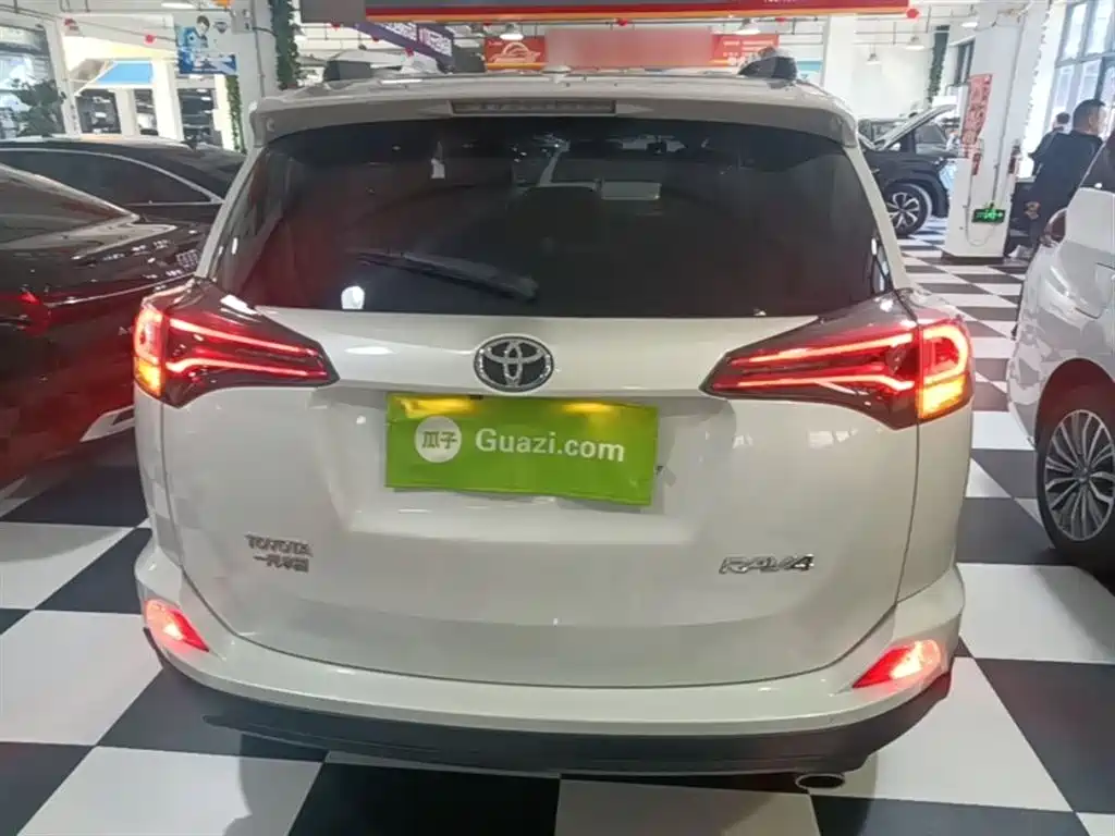 Toyota RAV4 Rongfang 2019 2.0L CVT 2WD Trend Edition China VI фото 6