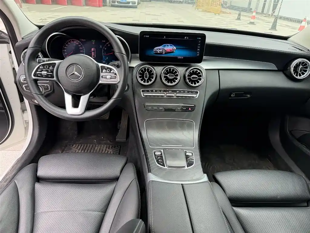Mercedes-Benz C-Class 2019 C 260 L Sport фото 4