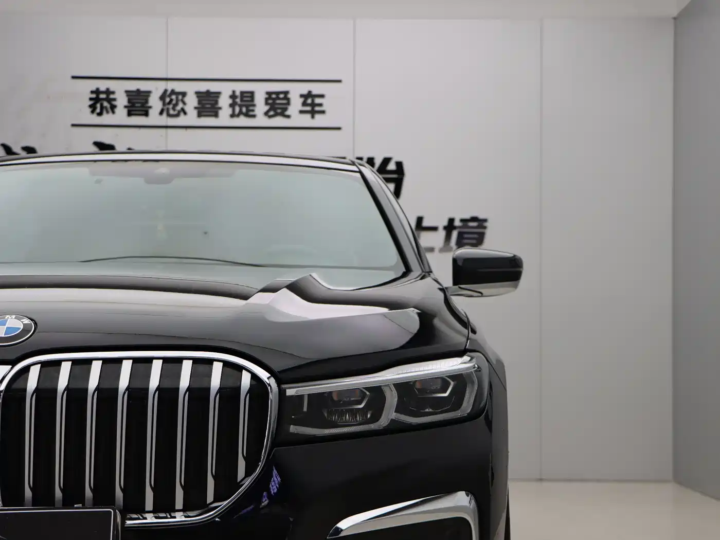 BMW 7 Series 2021 Model 730Li M Sport Package фото 32