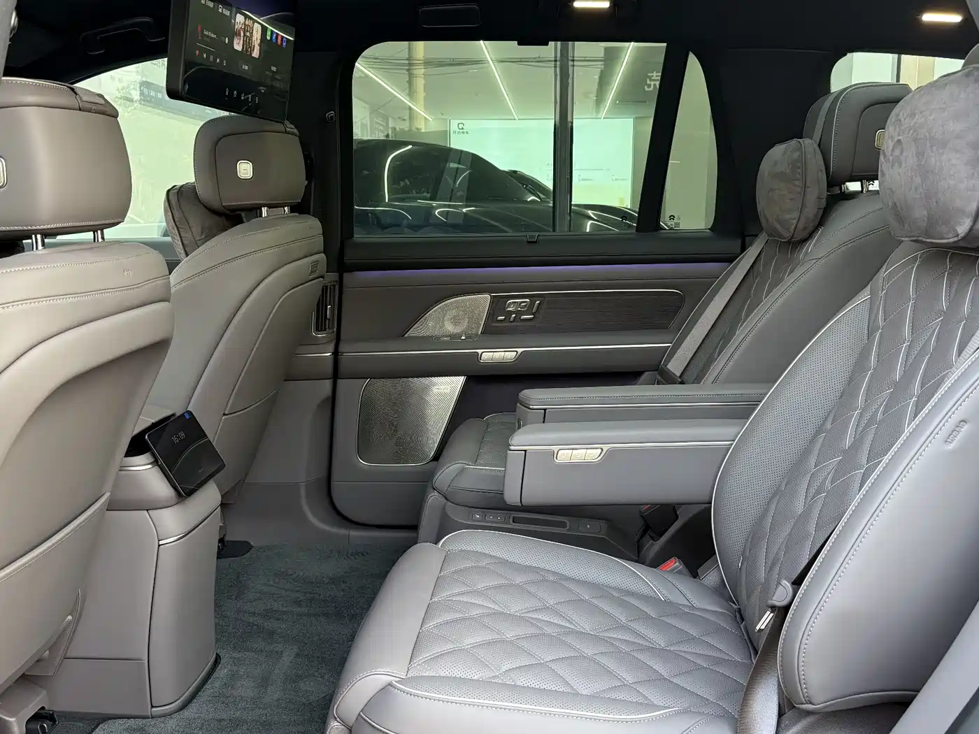 NIO ES8 2025 Model 6-Seat Executive Luxury Edition фото 10