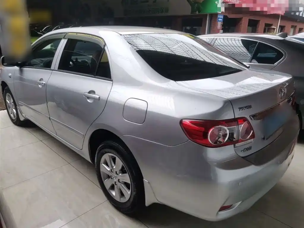 Toyota Corolla 2011 1.6L Automatic GL фото 5