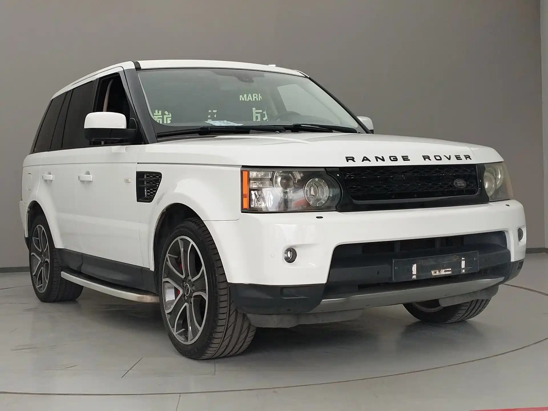 صورة 3 - Land Rover Range Rover Sport