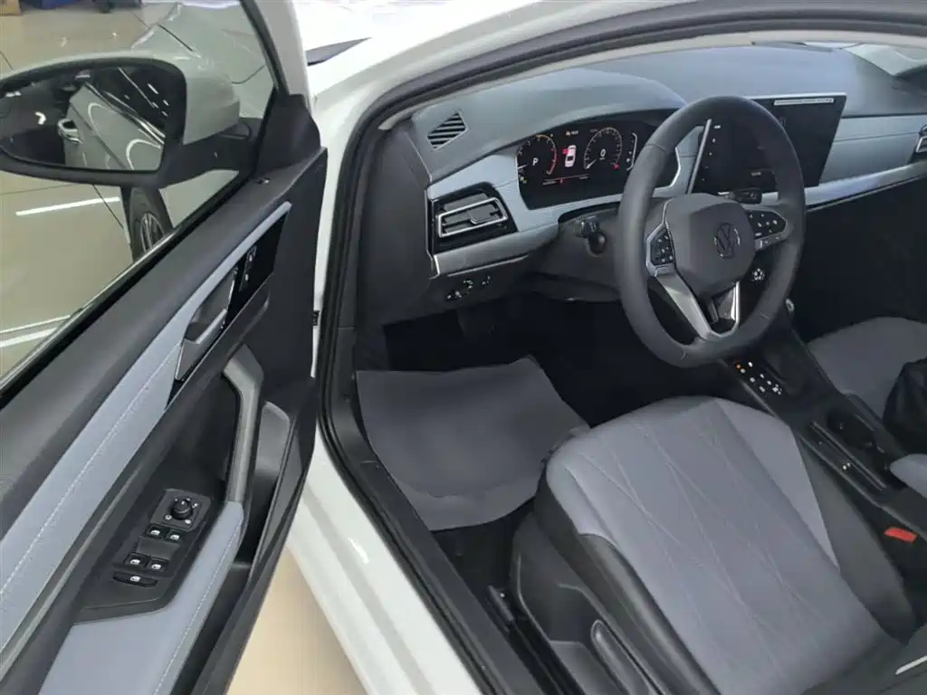 Volkswagen Lavida 2024 Model 1.5L Automatic Starlight 5 Million Edition фото 16