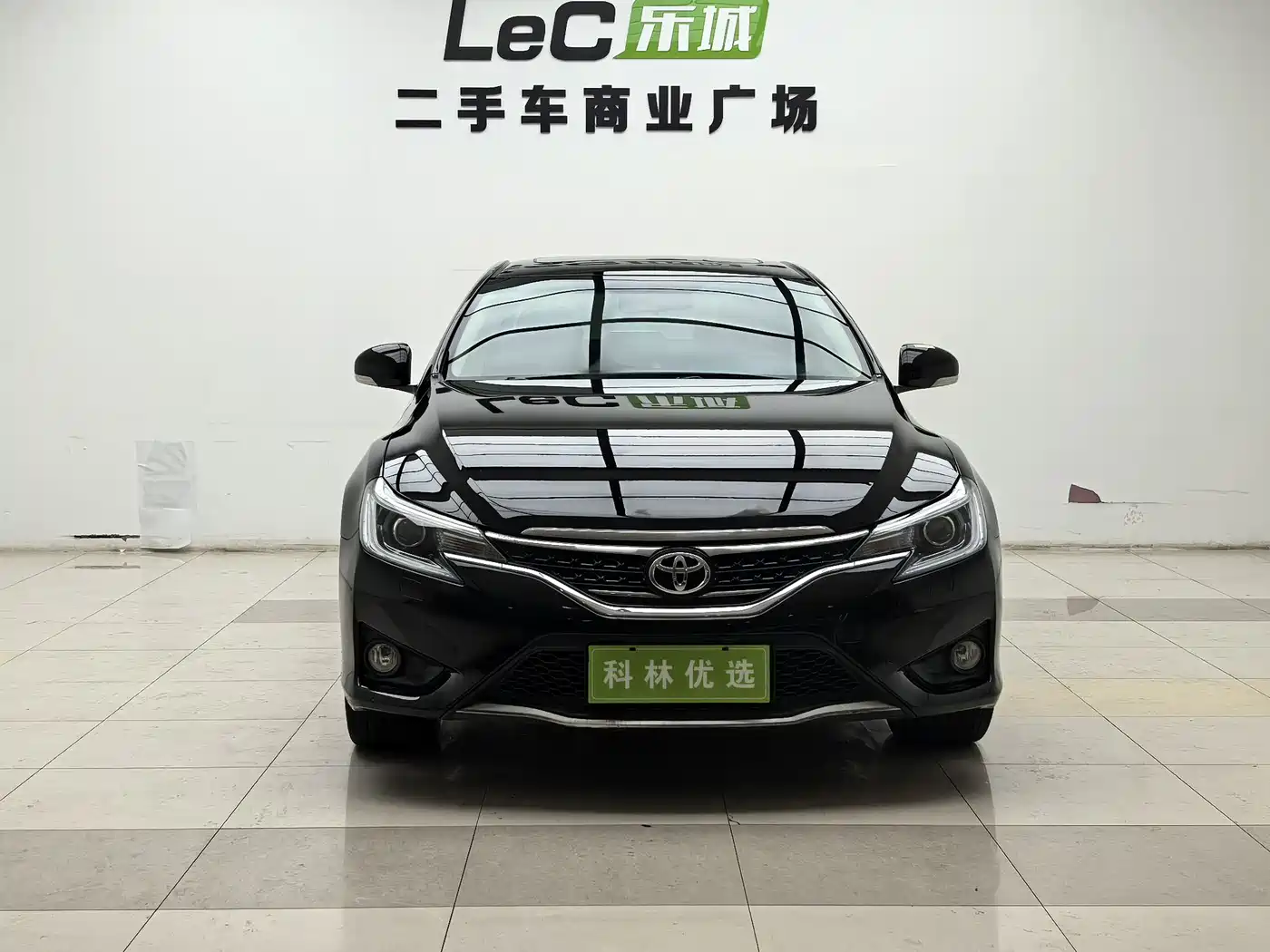 Toyota Reiz 2013 2.5V Premium Edition фото 2