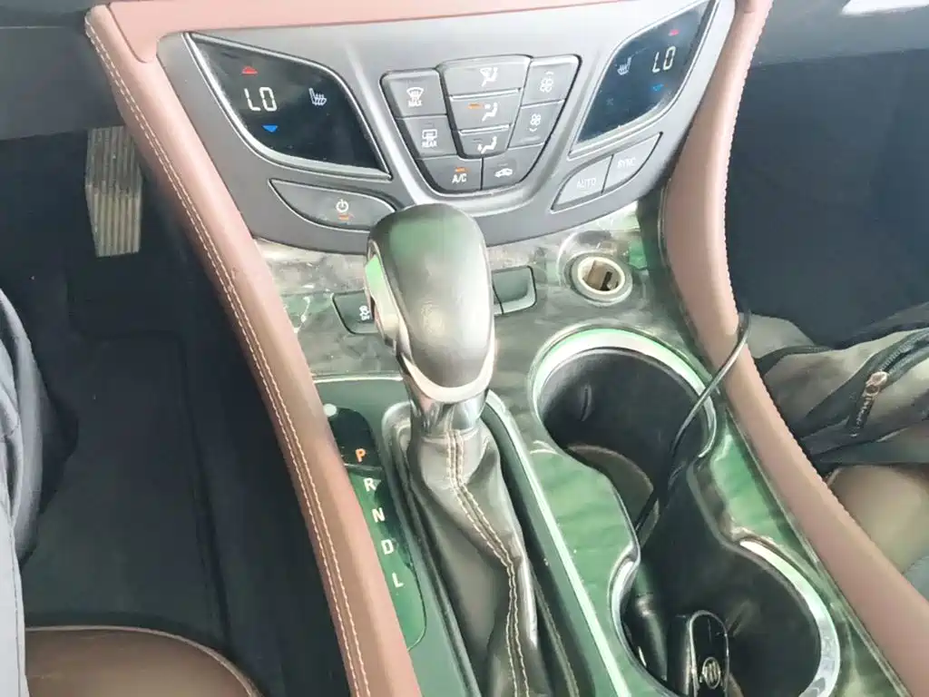 Buick Envision Plus 2015 2014 28T 4WD Elite