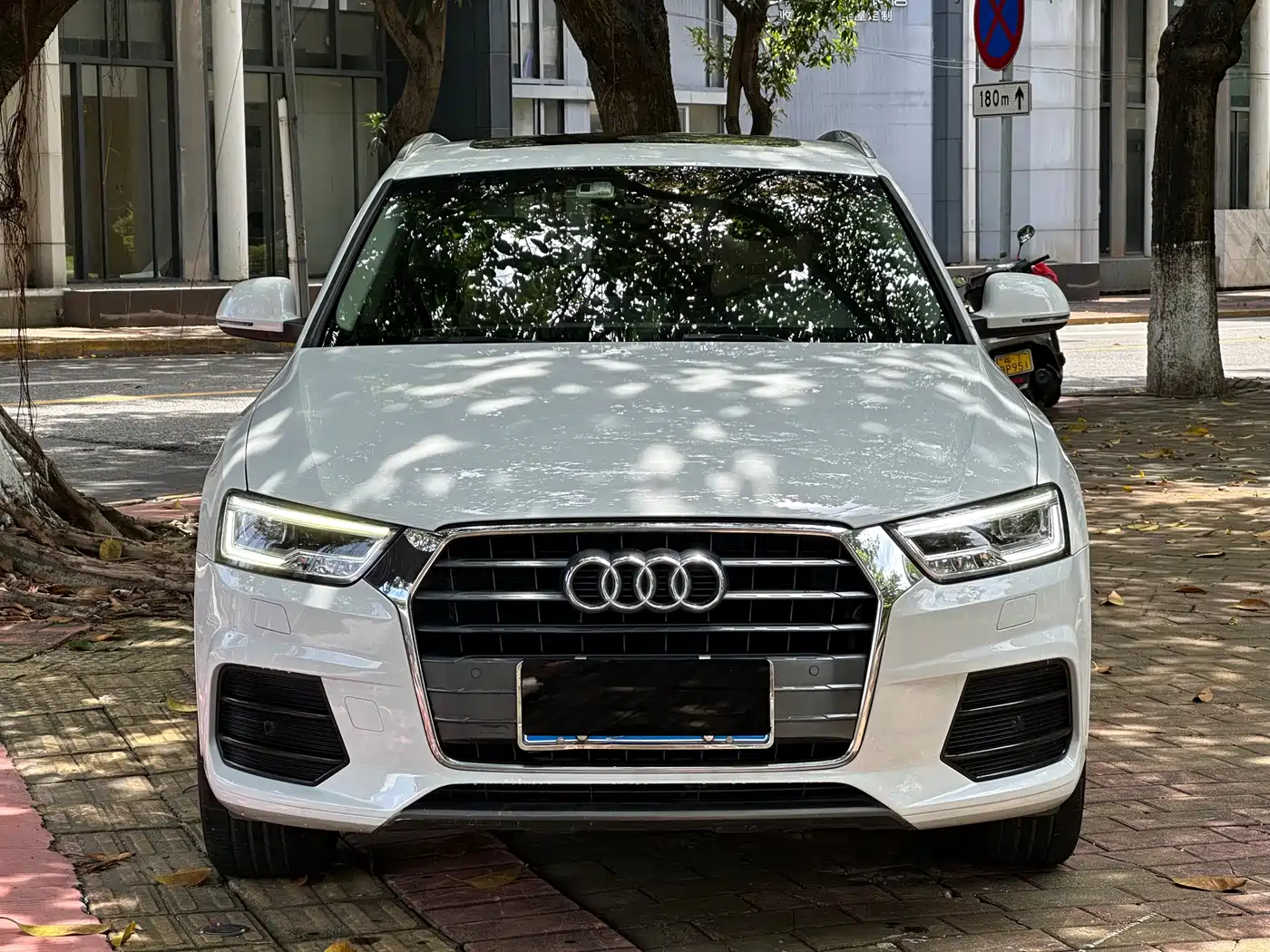Фото 2 - Audi Q3