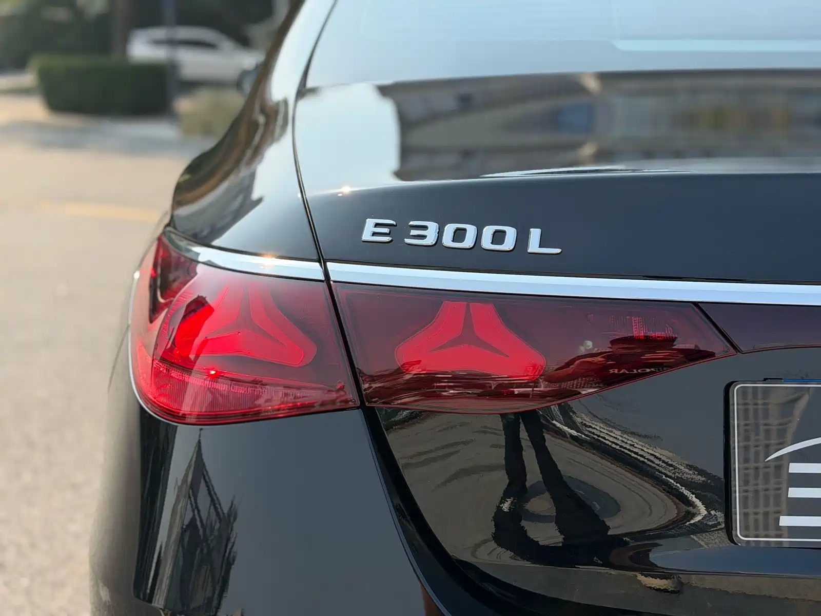 Фото 12 - Mercedes-Benz E-Class