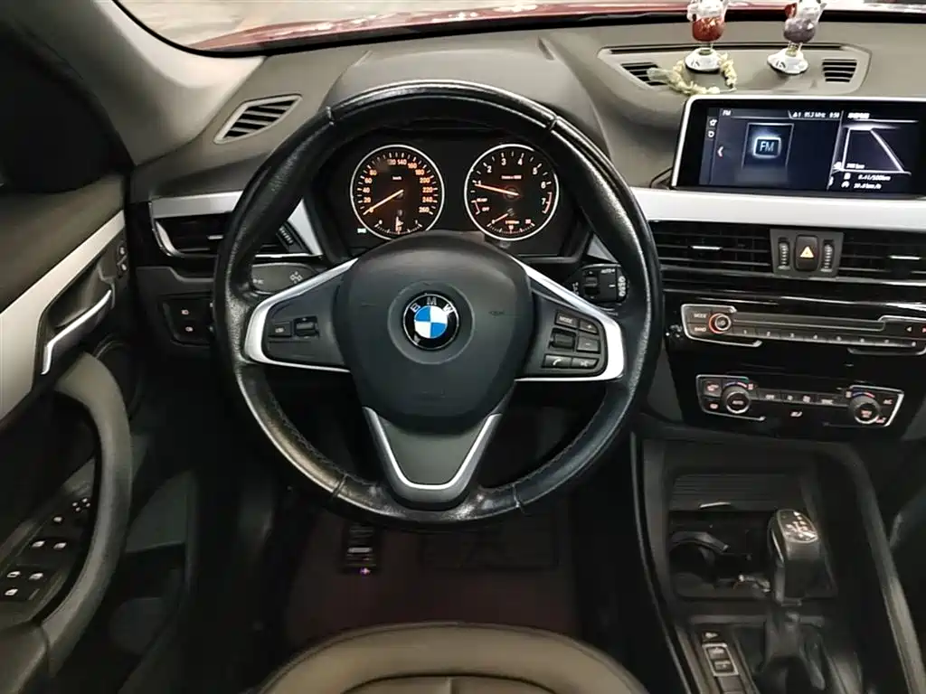 BMW X1 2016 sDrive18Li Fashion Model фото 11